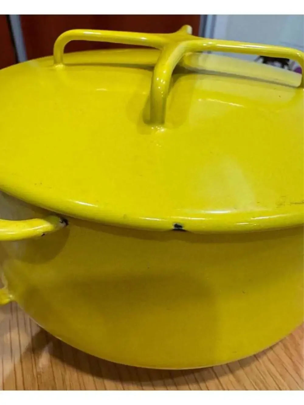 Dansk vibrant yellow